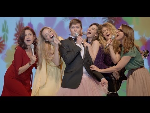 2014/01/10《唱你媽的歌！》中文預告 Cupcakes Official Trailer｜國際名導伊藤福克斯 歡笑勵志新作 勇敢上台真愛跟著來