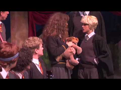 how to draw a really cool m