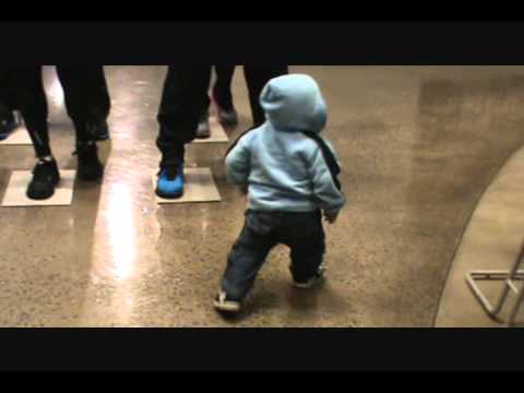Funny-Baby Dancing 2011 