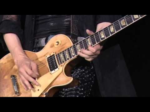 PATA VS SUGIZO