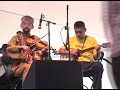fiddle and banjo workshop at marle fest '01.
bosco on fiddle and ken inoue on banjo