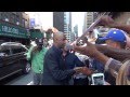 Denzel Washington Greets Crazy Fans Chaos Late Show With David Letterman 2013 Denzel Washington Greets Crazy Fans Chaos Late Show With David Letterman 2013