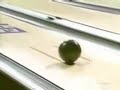 Increible strike en bolos con DOS BOLAS. Increible strike en bolos con DOS BOLAS.