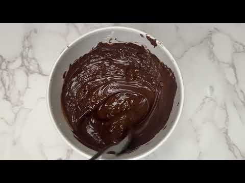 Healthier Caramel Apple Pretzel Bark with Date Caramel