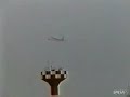 Avi�n atravesado por rayo...