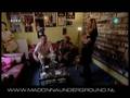 Madonna Underground in Man Bijt Hond