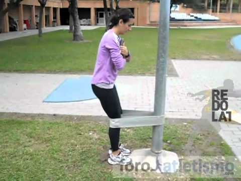 Ejercicios de fuerza: cuádriceps con cincha Ejercicios de fuerza: cuádriceps con cincha