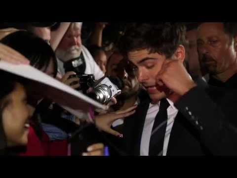 Zac Efron Madness at the red carpet - Toronto Film Festival 2013 (TIFF)