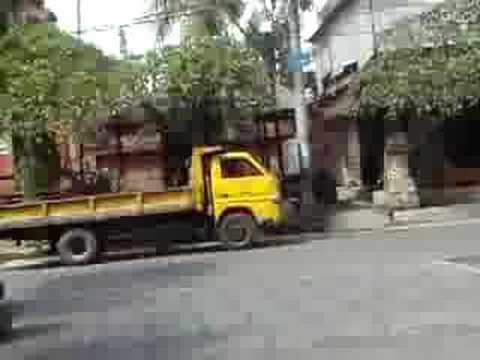 Putu & Meri go to Yoga Barn 1