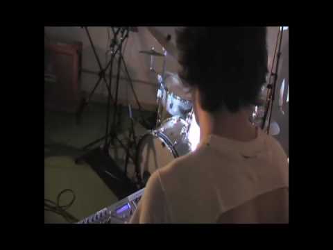 Slow Six - Interactive Breakbeat Experiment: 2x4/4