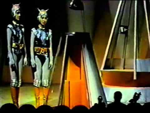 Network Awesome - Fri, Apr 12 DRIVE IN MOVIE WEEK: ALIENS! They Look like us, but wear funny clothes!