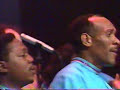 Rev Milton Brunson & Thompson Community Singers Praise Break