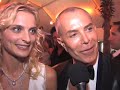gala a profit� du festival de cannes pour rendre hommage � l'�ternelle demoiselle du cin�ma fran�ais, jeanne moreau. ecoutez ses confidences recueillies dans un petit salon du majestic, puis vivez la fr�n�sie de la soir�e qui lui �tait consacr�e sur la plage du m�me palace. elsa zylberstein lui a rendu hommage, comme beaucoup d'invit�s, un peu plus tard, au micro de gala.fr: sonia rolland, dominique besnehard, sarah marshall et jean-claude jitrois et oph�lie winter.