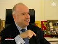 http://www.forum-transports.com - enqu�te exclusive ( bernard de la villardi�re ) - routiers : les transports de tous les dangers. - - en vingt ans, le volume de marchandises transport�es par la route a doubl� en france, le nombre de poids lourds a logiquement suivi cette courbe ascendante. le m�tier de chauffeur routier s'en est trouv� complexifi�. risques d'accidents, vols dans les remorques, trajets �puisants : la vie du routier n'est pas facile. http://www.forum-transports.com -
