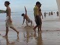 Ensinando a surfar ondas quebradas Ensinando a surfar ondas quebradas