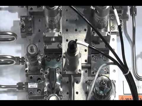 how to bleed air from hplc pump