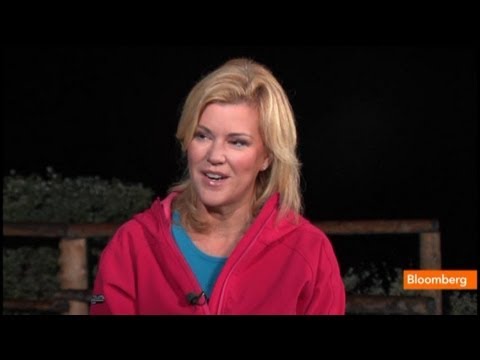 nasdaq - Aug. 23 (Bloomberg) -- Meredith Whitney, chief executive officer of Meredith Whitney Advisory Group, talks about yesterday's shutdown of the Nasdaq Stock Mar...