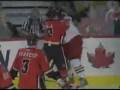 videos de Ole-Kristian Tollefsen vs Jarome Iginla Dec 1, 2007