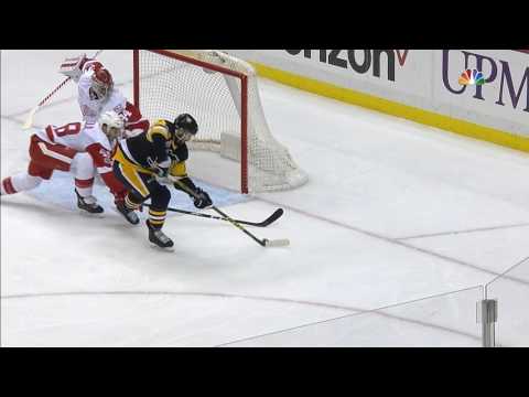 Video: Gotta See It: Mrazek makes spectacular glove save on Bonino