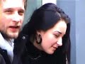 Russische Theater Truppe probt auf dem Gehweg Russische Theater Truppe probt auf dem Gehweg