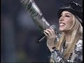 Gisela performing the Hymn of FC Barcelona live in Camp Nou.Tot el campés un clamsom la gent blaugranatant se val d'on venimsi del sud o del nordara estem d'acord, estem d'acorduna bandera ens agermanablaugrana al vent,un crit valenttenim un nom,el sap tothomBARÇA ! BARÇA ! BARÇA !Jugadors,seguidors, tots units fem forçason molts anys plens d'afanysson molts gols que hem cridati s'ha demostrat, s'ha demostratque mai ningú no ens podrà tòrcerblaugrana al vent,un crit valenttenim un nom,el sap tothomBARÇA ! BARÇA ! BARÇA !