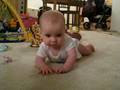 videos de Reese crawls & sits up