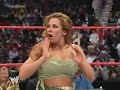 Mickie vs Ashley