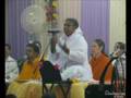 Amma-chants-Om-Siva-Shaktyaikya-Rupinyai-Namah