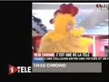 que ne f�t pas la surprise de thomas hugues lorsqu'en plein journal, il vit debarquer s�basto en poule !!!