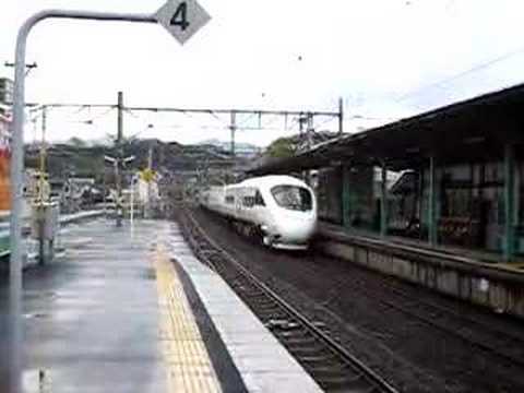 特急ソニック885系　亀川通過
