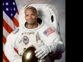 Space People.mov Space People.mov