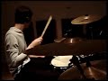 division minuscula rodrigo montfort tocando bateria   