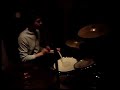 division minuscula rodrigo montfort tocando bateria   