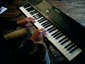 J'essaie de vous apprendre comment jouer douce nuit au piano...