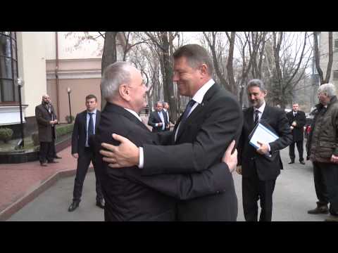 Президент Николае Тимофти встретился с избранным президентом Румынии Клаусом Йоханнисом