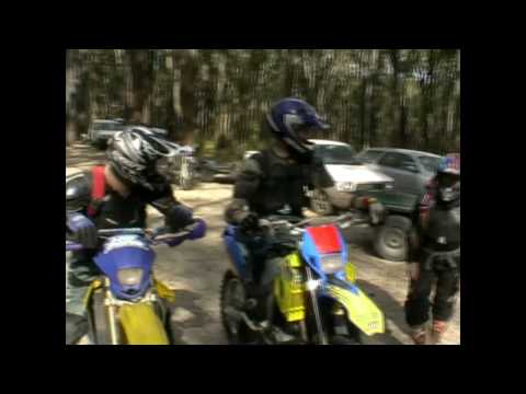 BMX BIKES TRICKS STUNTS CRASHES