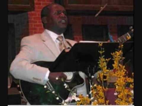 amharic spiritual song - Tesfaye Gabiso praising God, by saying