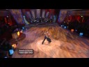 l'emission dancing with the stars � re�u plusieurs fois jennie garth.voici une de ses performances.