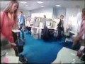 pleitos en la oficina