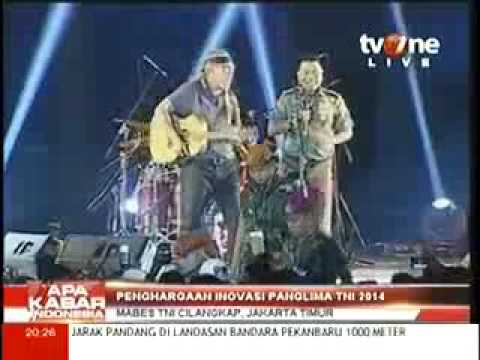 Iwan Fals Duet dengan Jendral TNI Menyanyikan Mars Tinggalkan Ayah Tinggalkan Ibu
