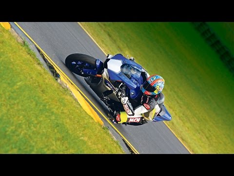 how to drive a yamaha r1