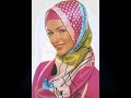 la soeur portant le hijab