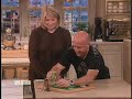 AJ the Parakeet shows off his amazing tricks on 