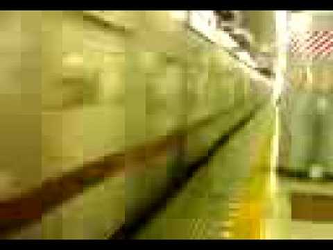 東京メトロ８０００系到着 (200809141218.3gp) - Sun Sep 14 01:06:15 2008