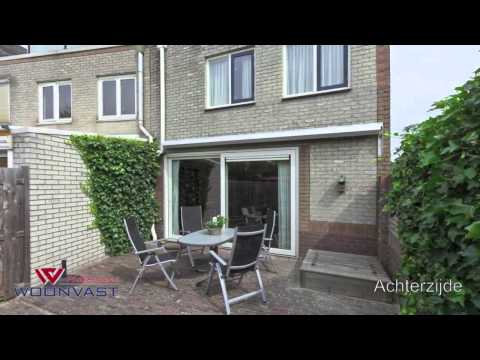 Hoekwoning aan een rustige weg in Zielhorst, de Atlasvlinder 72