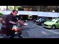 C�mo Subirse a la moto. La moto en parado segura