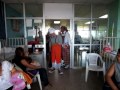 TRAPITO CHOCA CON LAS PUERTAS DEL HOSPITAL BLOOM