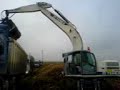 chargement camion avec la terex