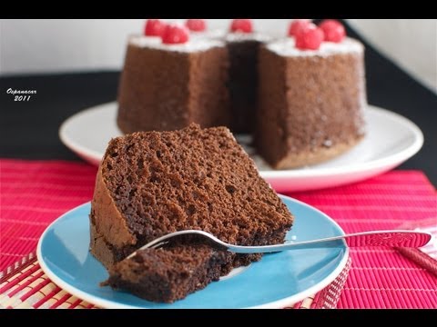 Chiffon - Un jugoso bizcocho con un increible sabor a chocolate. Podéis ver la receta escrita en http://ospanacar.blogspot.com.es/2011/05/chiffon-cake-de-chocolate.htm...
