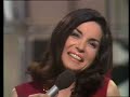 jacqueline boyer - mein herz sagt oui 1969 

songtext
mein herz sagt oui oui oui oui 
und ich sag no no no no
du willst nicht treu sein
drum hat es keinen sinn.
mein herz sagt oui oui oui oui 
und ich sag no no no no
weil ich nicht eine von vielen bin.

ich m�chte mich verlieben
ich bin nicht gern allein
doch wenn ich mich dir schenke
dann soll's f�r immer sein.

mein herz sagt oui oui oui oui 
und ich sag no no no no
f�r mich ist liebe nicht einfach so ein spiel
mein herz sagt oui oui oui oui 
und ich sag no no no no
denn du versprichst mir bestimmt zu viel.

ich m�chte mich verlieben
ich bin nicht gern allein
doch wenn ich mich dir schenke
dann soll's f�r immer sein.

mein herz sagt oui oui oui oui oui oui
und ich sag no no no no no no
ich frag mich immer, wie soll das weitergeh'n
mein herz sagt oui oui oui oui oui oui
und ich sag no no no no no no
vielleicht wirst du mich einmal versteh'n.

ich m�chte mich verlieben
ich bin nicht gern allein
doch wenn ich mich dir schenke
dann soll's f�r immer sein.

ich m�chte mich verlieben
ich bin nicht gern allein
doch wenn ich mich dir schenke
dann soll's f�r immer sein.